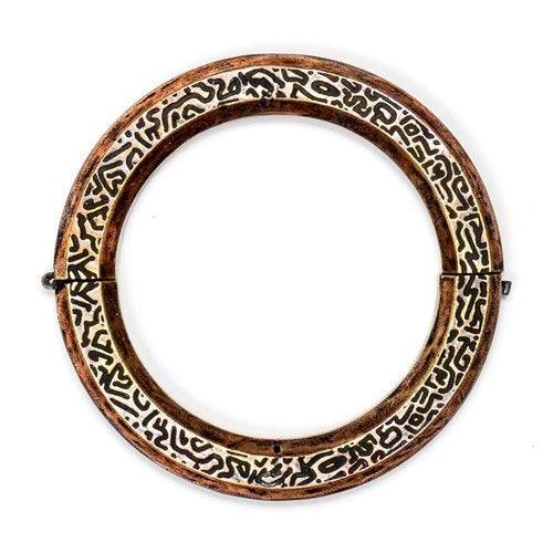 Marvel Shang-Chi Necklace and Glow-in-the-Dark Bracelet Ring Prop Replica Set – Entertainment Earth Exclusive