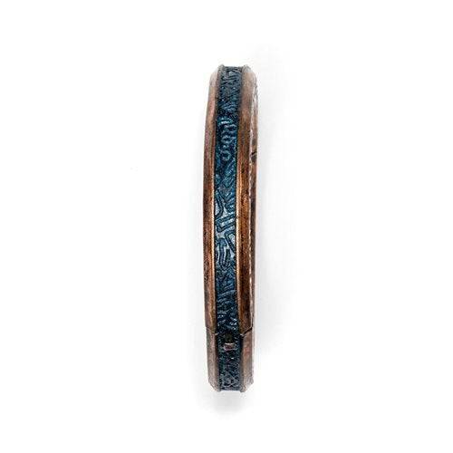 Marvel Shang-Chi Necklace and Glow-in-the-Dark Bracelet Ring Prop Replica Set – Entertainment Earth Exclusive