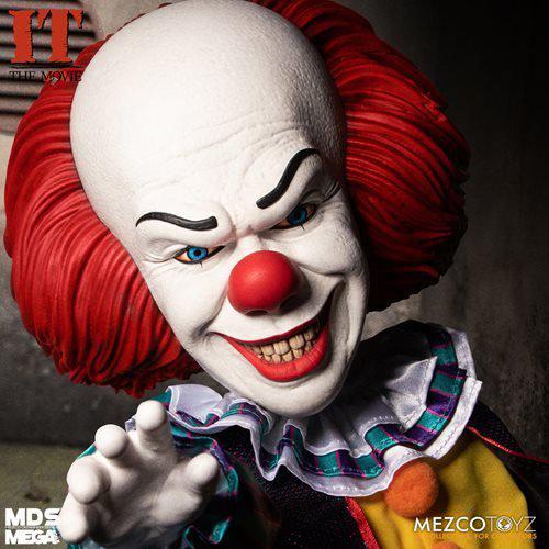 Mezco Toyz IT (1990): Talking Pennywise MDS Mega Scale 15-Inch Doll