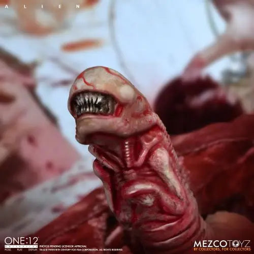 Mezco Toyz One-12 Collective Alien Deluxe Edition Action Figure