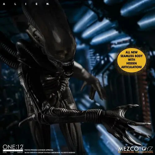 Mezco Toyz One-12 Collective Alien Deluxe Edition Action Figure